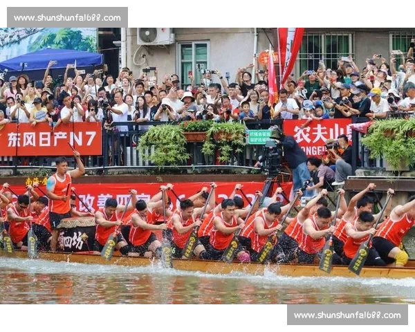 板蓝根助力龙舟赛！2025 叠滘龙船漂移燃爆全网