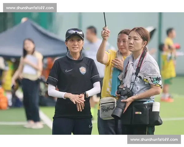上海女足换帅!高仓麻子离任,球队暂列女超第六 上海女足换帅!高仓麻子离任,球队暂列女超第六