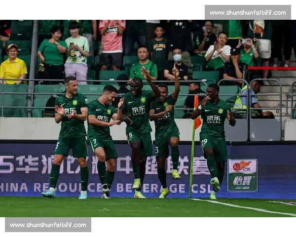 恩加德乌乌龙送礼 国安 1-0 登顶中超