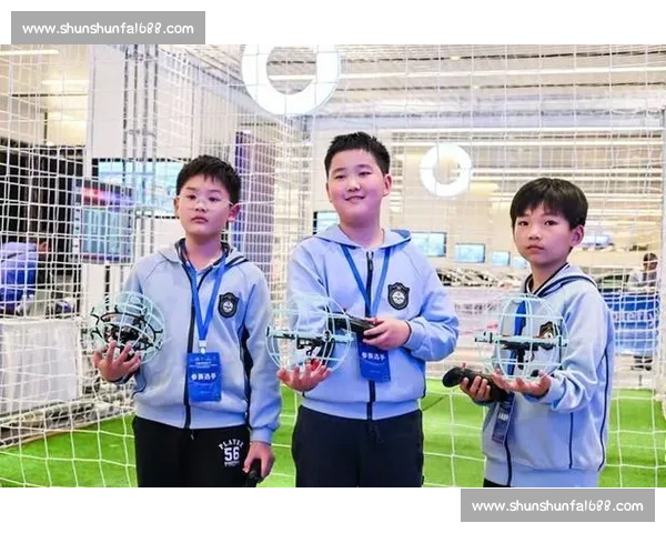 空中绿茵场：长三角无人机足球赛上演科技对决