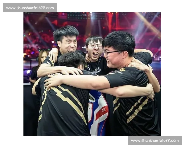 电竞与流量的碰撞，他如何成为炙手可热的顶流